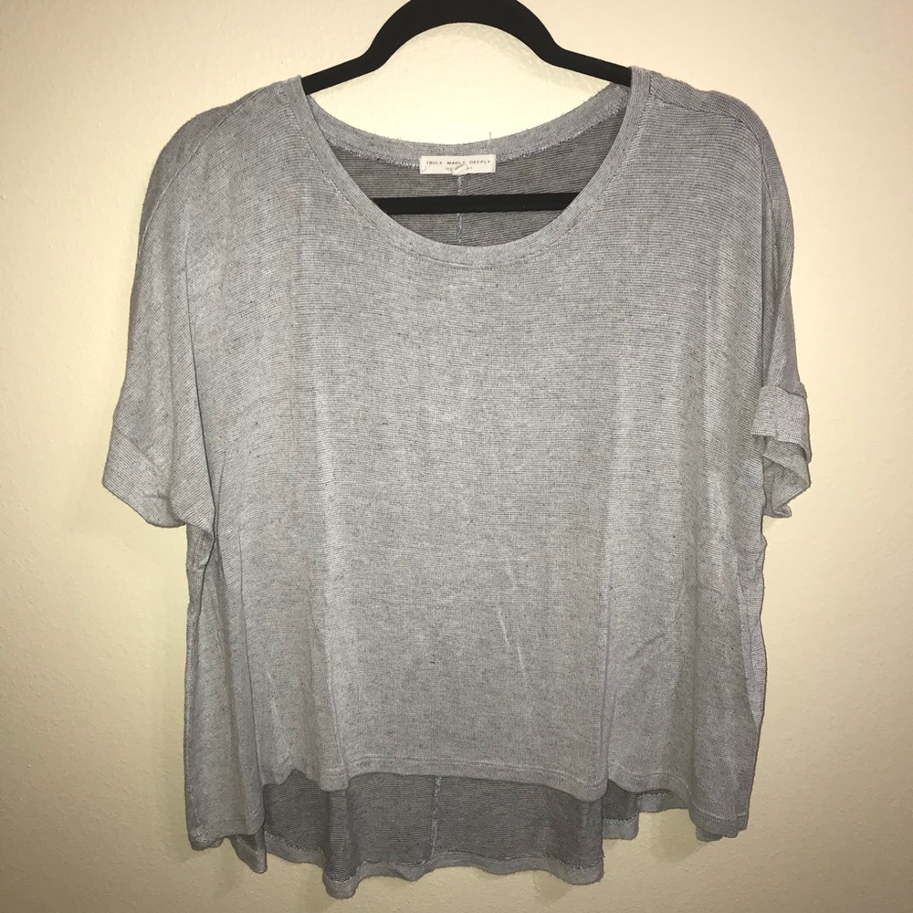 Truly Madly Deeply (UO) Grey Scoop-Neck Shirt